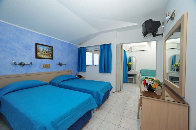 Astoria Hotel Khartáta Extérieur photo